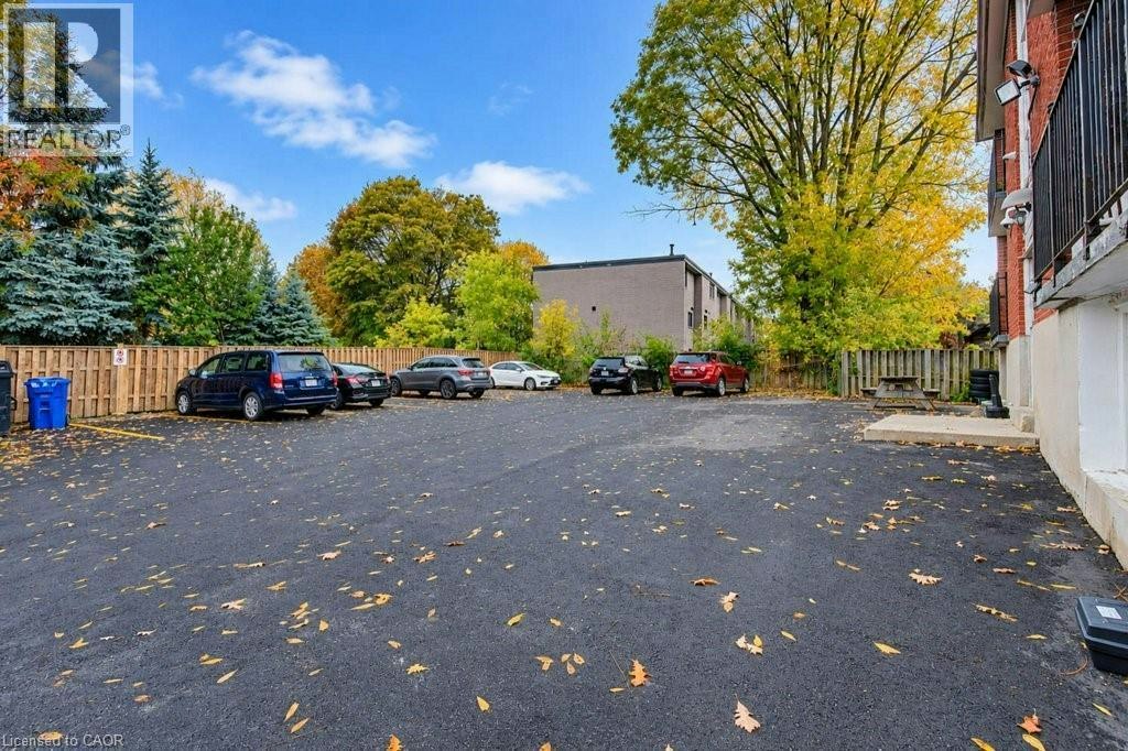 199 Ahrens Street W, Kitchener, ON, N2H 4E1 - 32