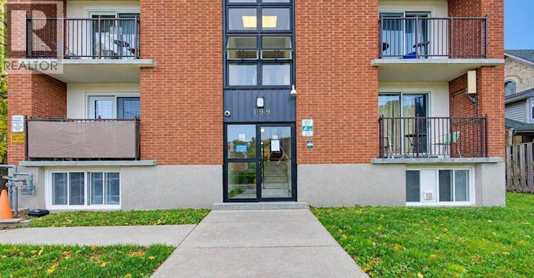 199 Ahrens Street W, Kitchener, ON, N2H 4E1 - 5