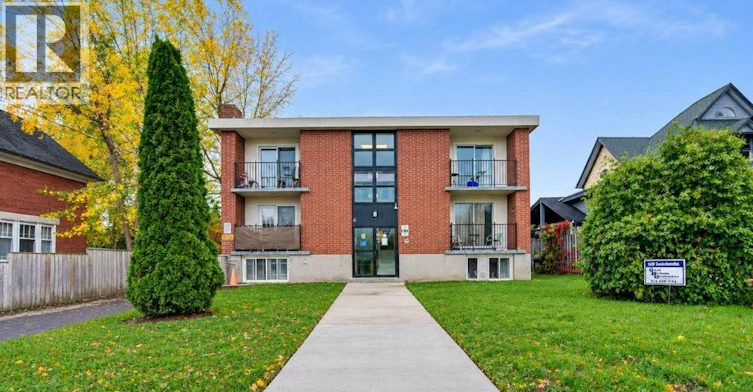 199 Ahrens Street W, Kitchener, ON, N2H 4E1