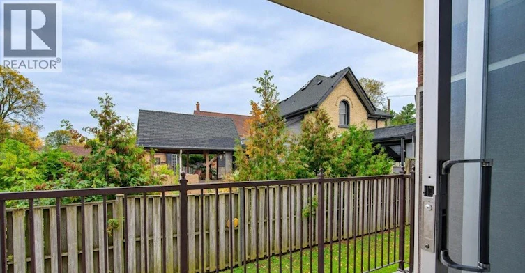 199 Ahrens Street W, Kitchener, ON, N2H 4E1 - 17