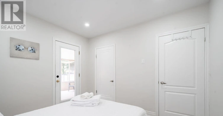 1079 Deta Road, Mississauga, ON, L5E 2R6 - 23
