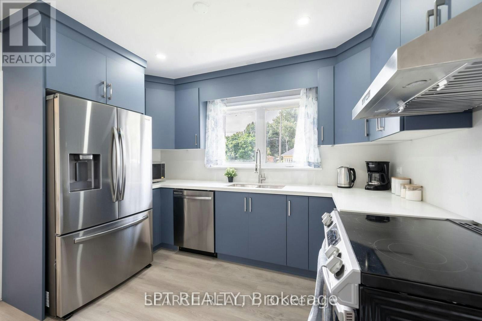 1079 Deta Road, Mississauga, ON, L5E 2R6 - 8