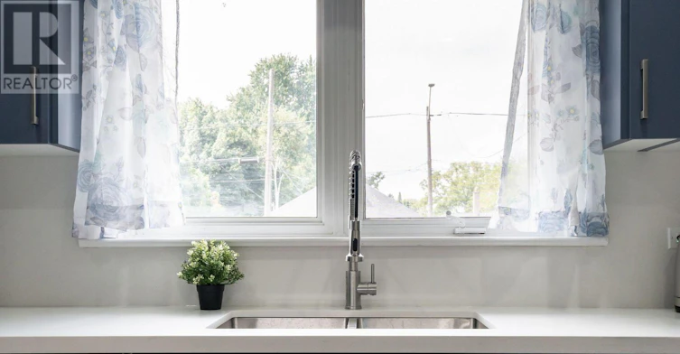 1079 Deta Road, Mississauga, ON, L5E 2R6 - 7