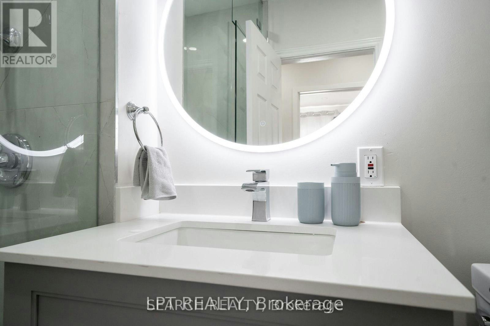 1079 Deta Road, Mississauga, ON, L5E 2R6 - 13