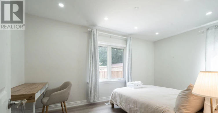 1079 Deta Road, Mississauga, ON, L5E 2R6 - 17