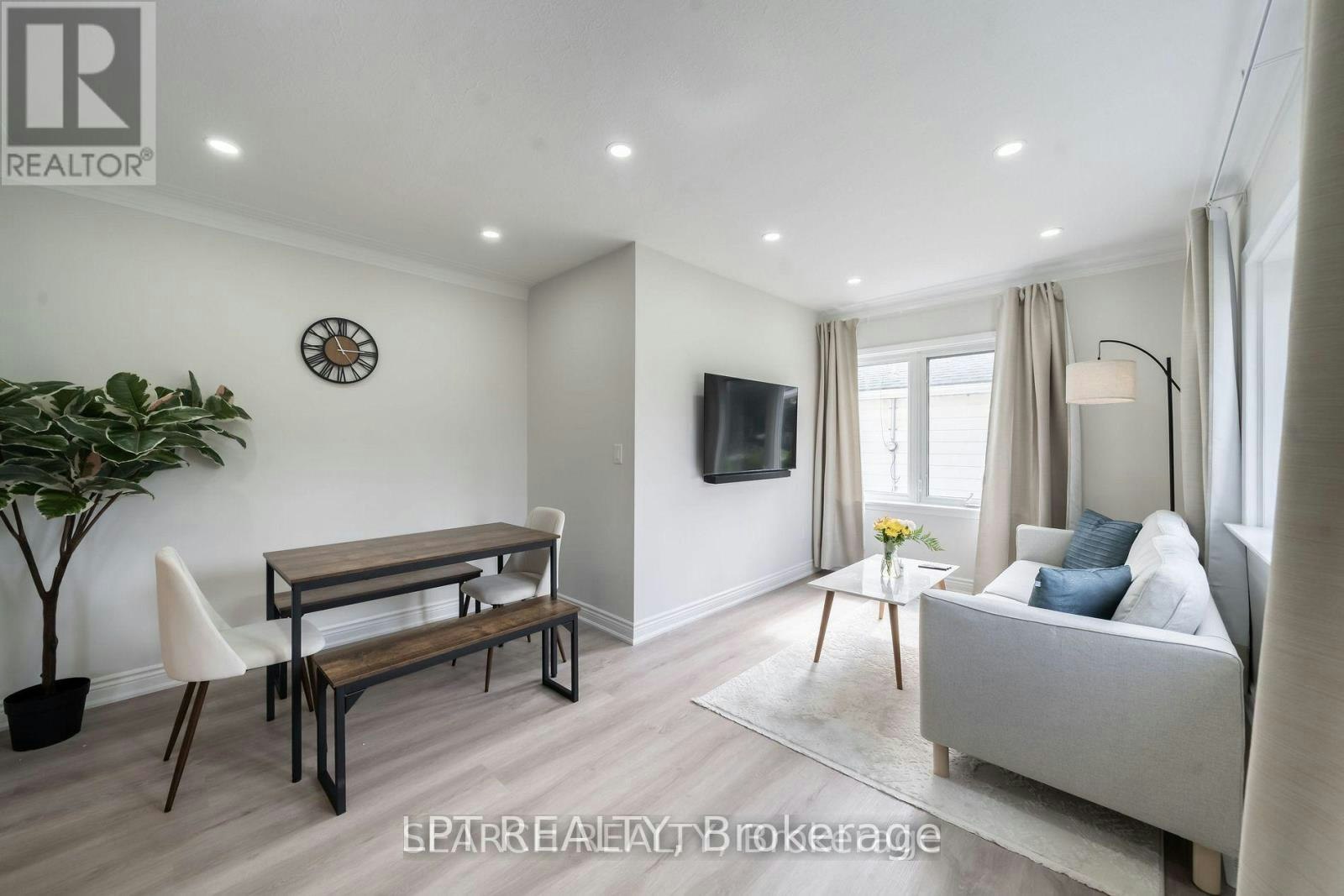 1079 Deta Road, Mississauga, ON, L5E 2R6 - 5