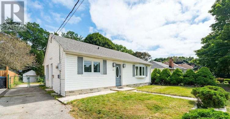 1079 Deta Road, Mississauga, ON, L5E 2R6