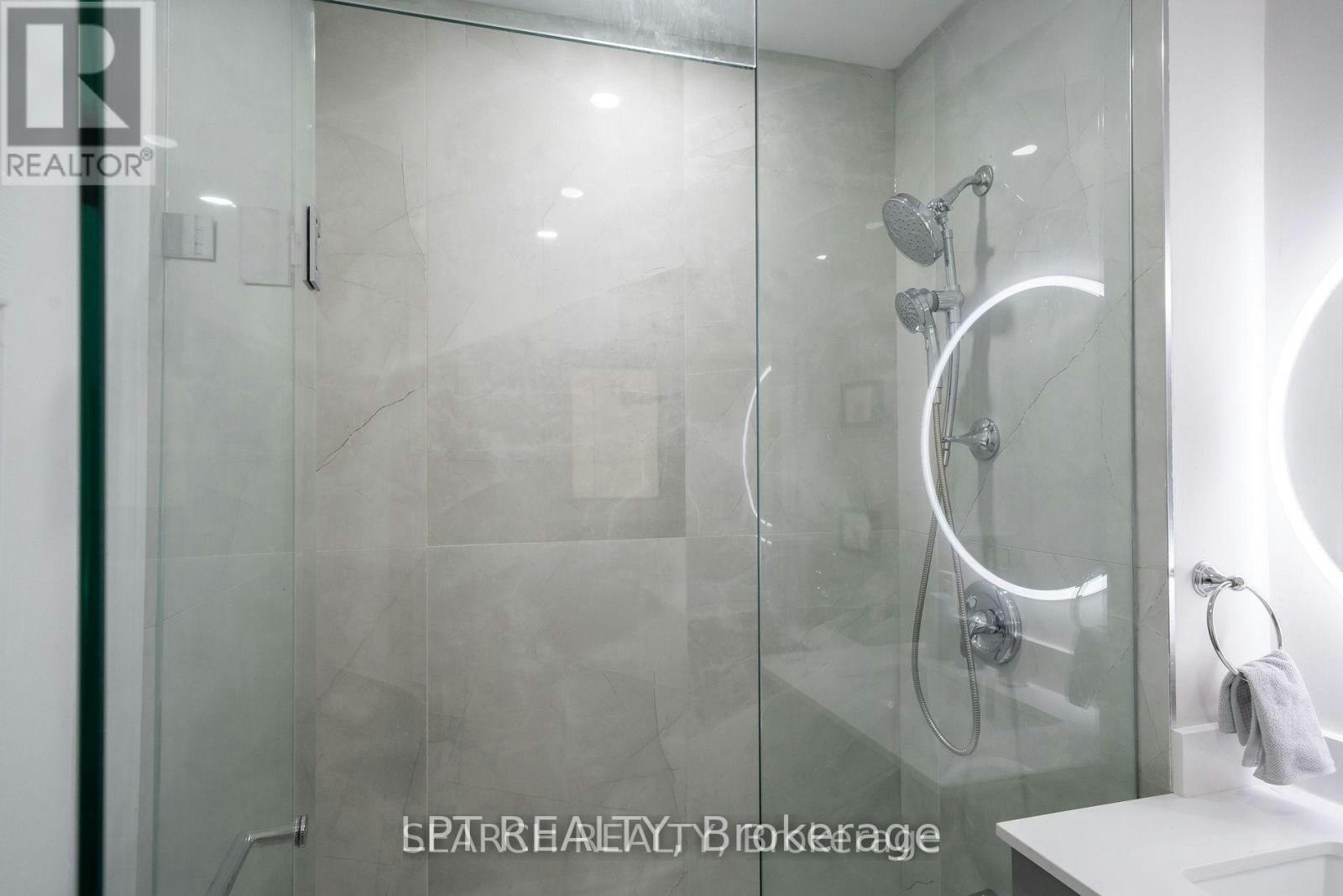1079 Deta Road, Mississauga, ON, L5E 2R6 - 12