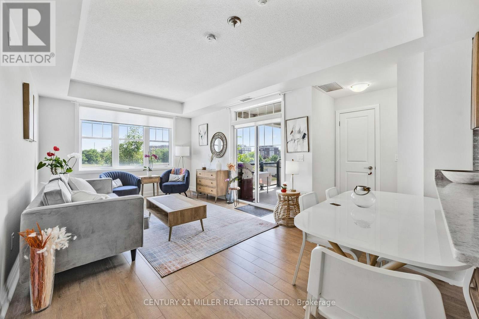 201-275 Roxton Road, Oakville, ON, L6H 7K3