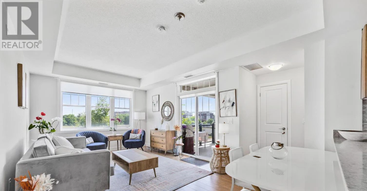 201-275 Roxton Road, Oakville, ON, L6H 7K3