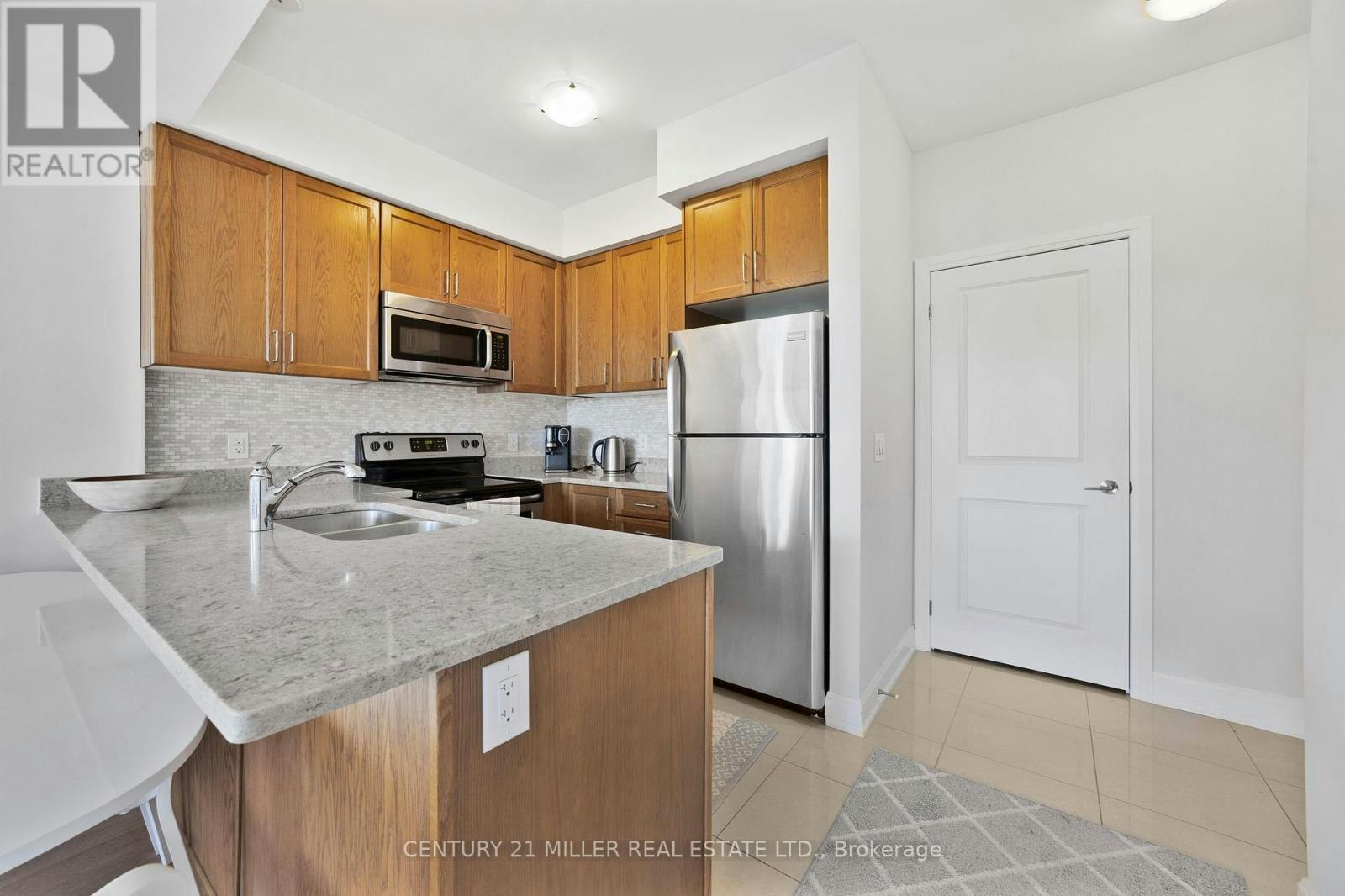 201-275 Roxton Road, Oakville, ON, L6H 7K3 - 12