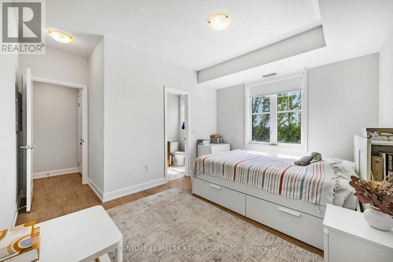 201-275 Roxton Road, Oakville, ON, L6H 7K3 - 19