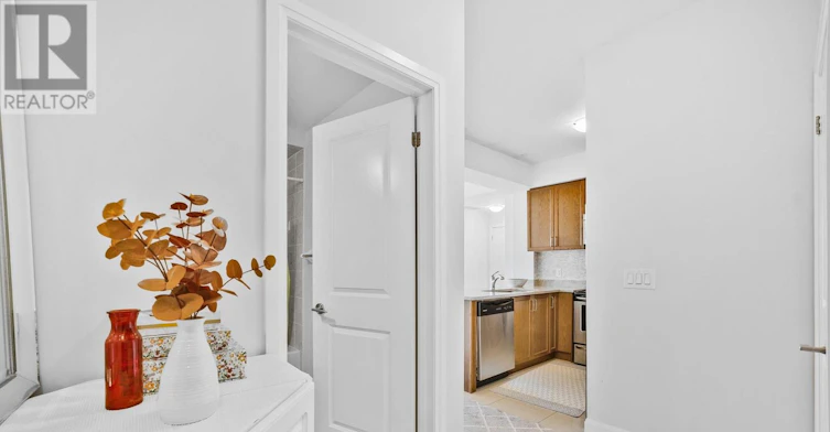 201-275 Roxton Road, Oakville, ON, L6H 7K3 - 9