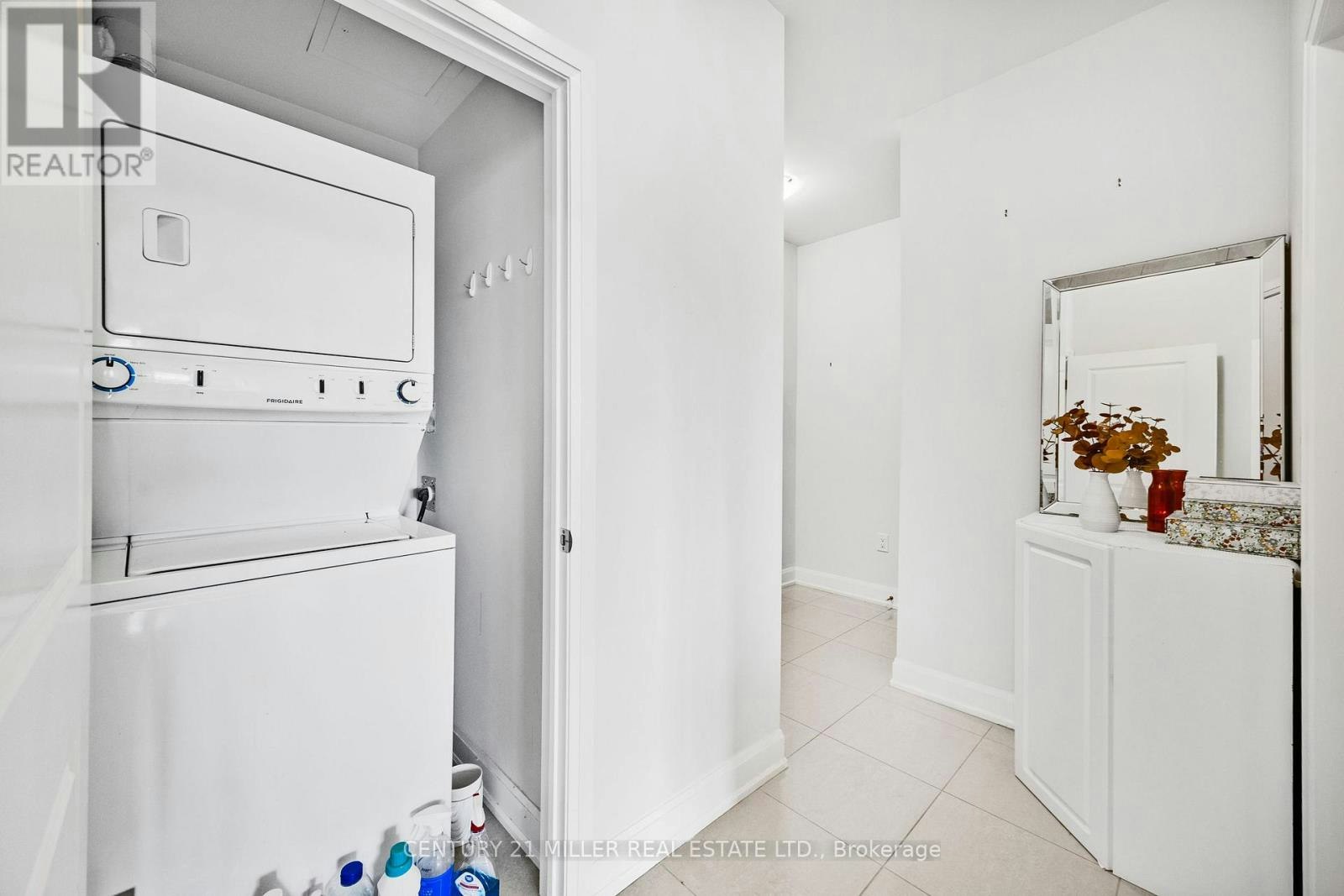201-275 Roxton Road, Oakville, ON, L6H 7K3 - 23