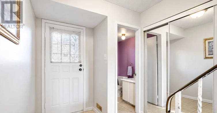 64-6040 Montevideo Road, Mississauga, ON, L5N 2T4 - 2
