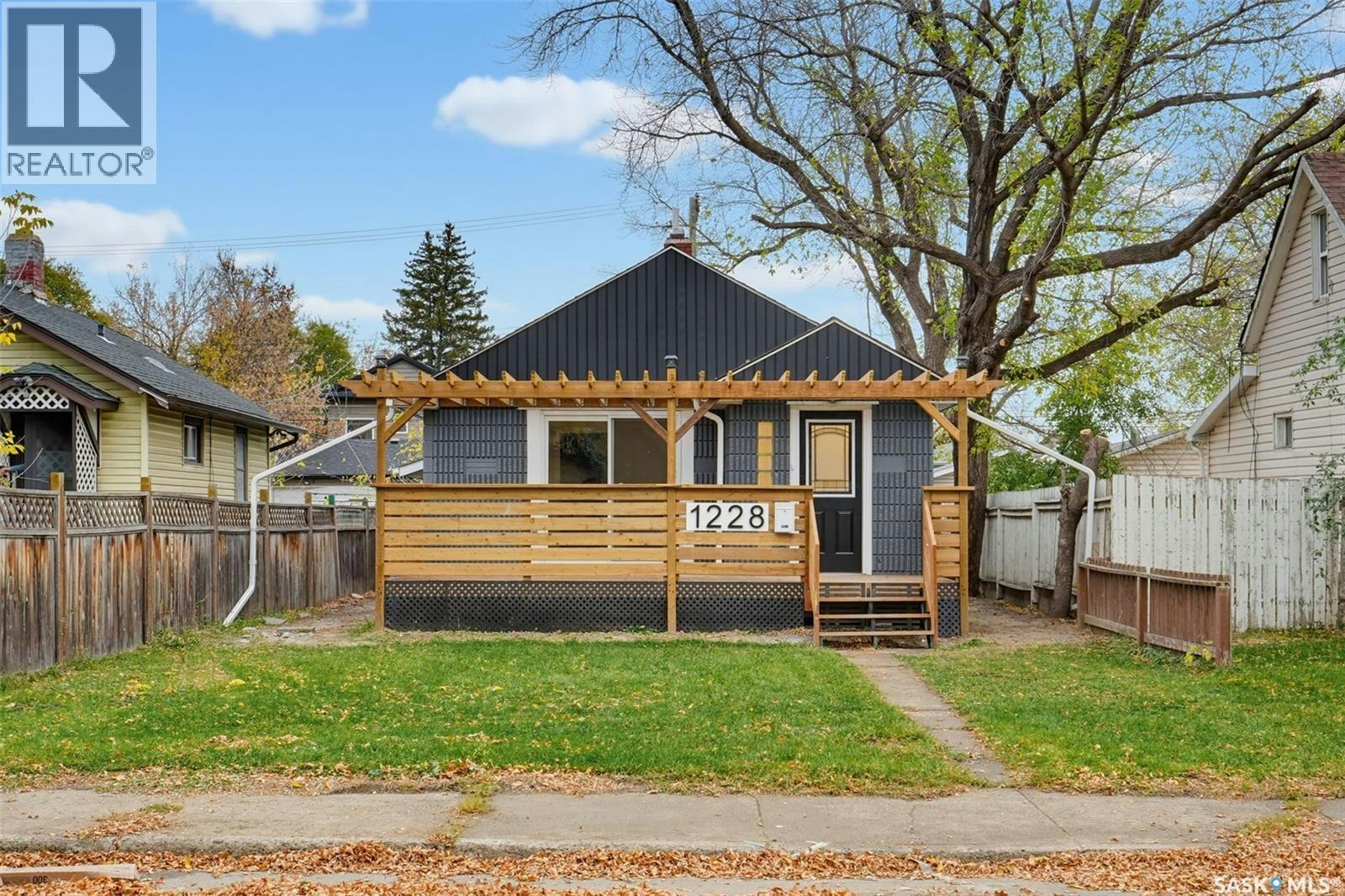 1228 1st Avenue, Saskatoon, SK, S7K 1Y6