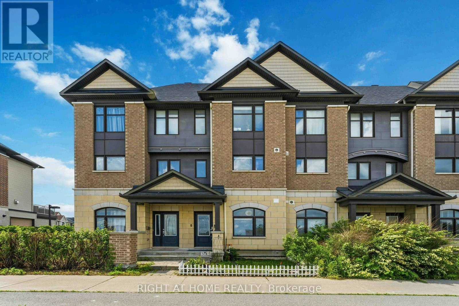 354 Brettonwood Ridge, Ottawa, ON, K2T 0H8
