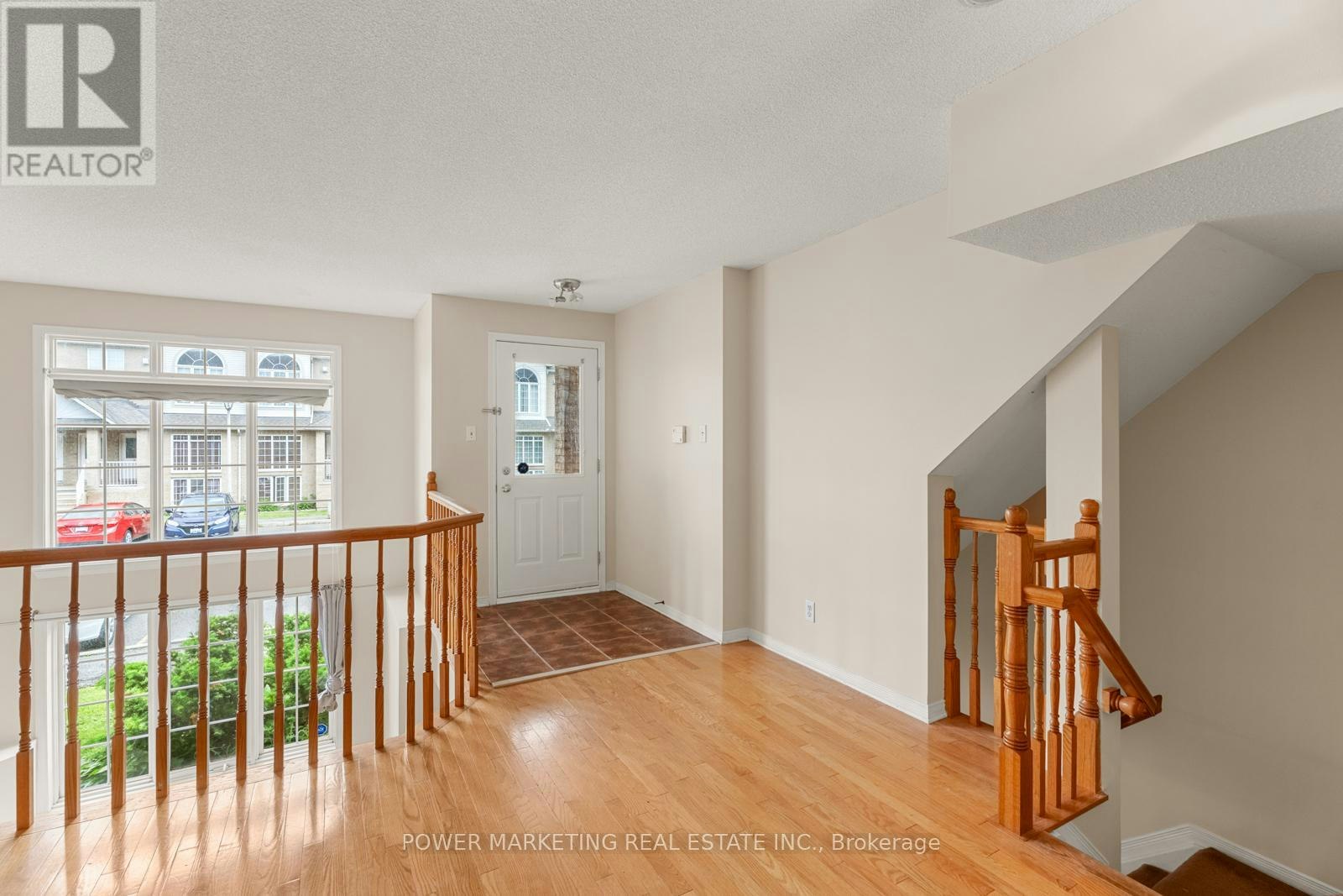 10-1701 Blohm Drive, Ottawa, ON, K1G 6N6 - 7