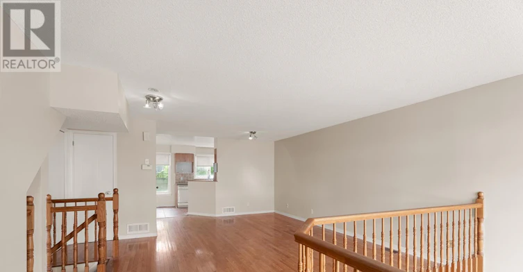 10-1701 Blohm Drive, Ottawa, ON, K1G 6N6 - 5