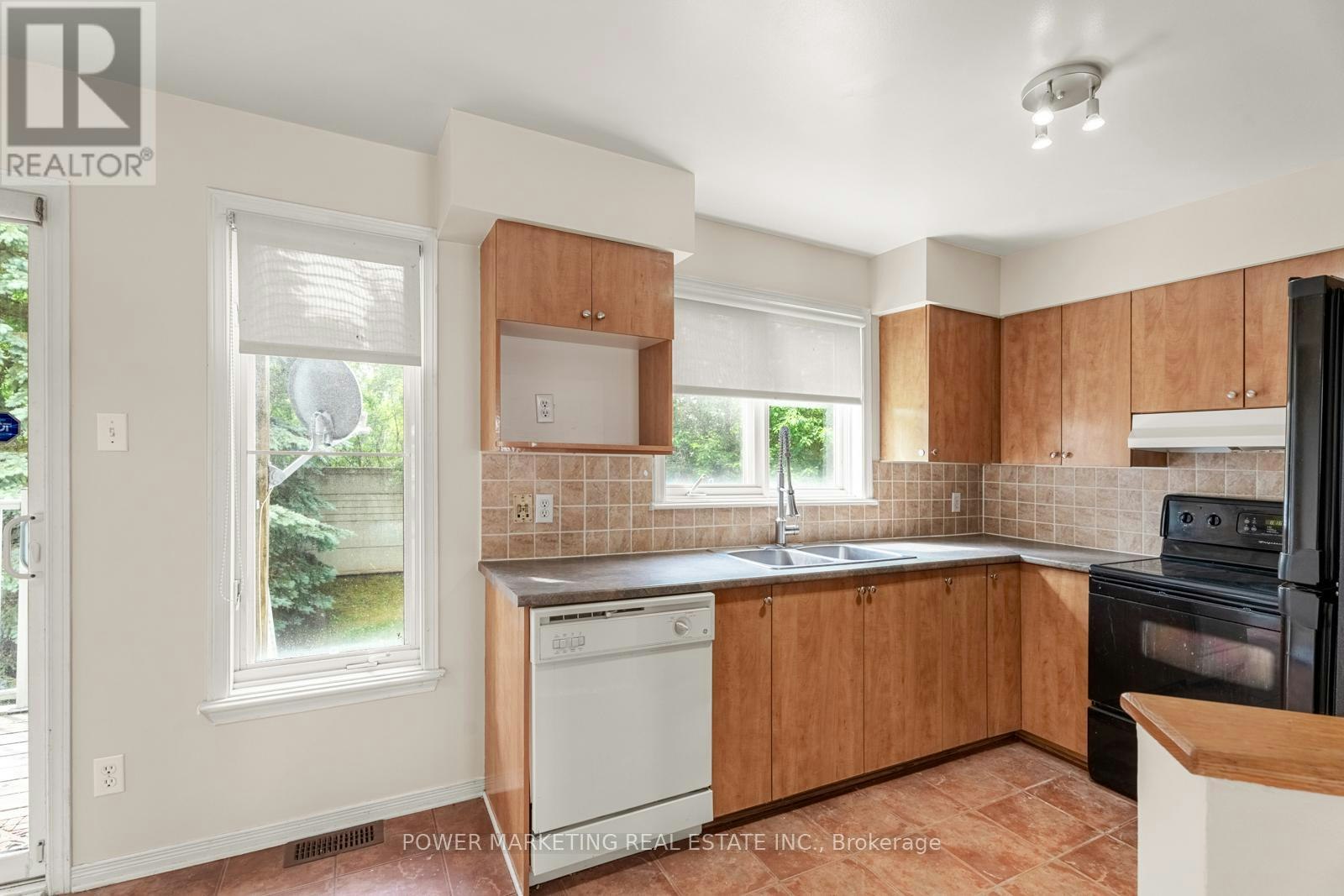 10-1701 Blohm Drive, Ottawa, ON, K1G 6N6 - 13