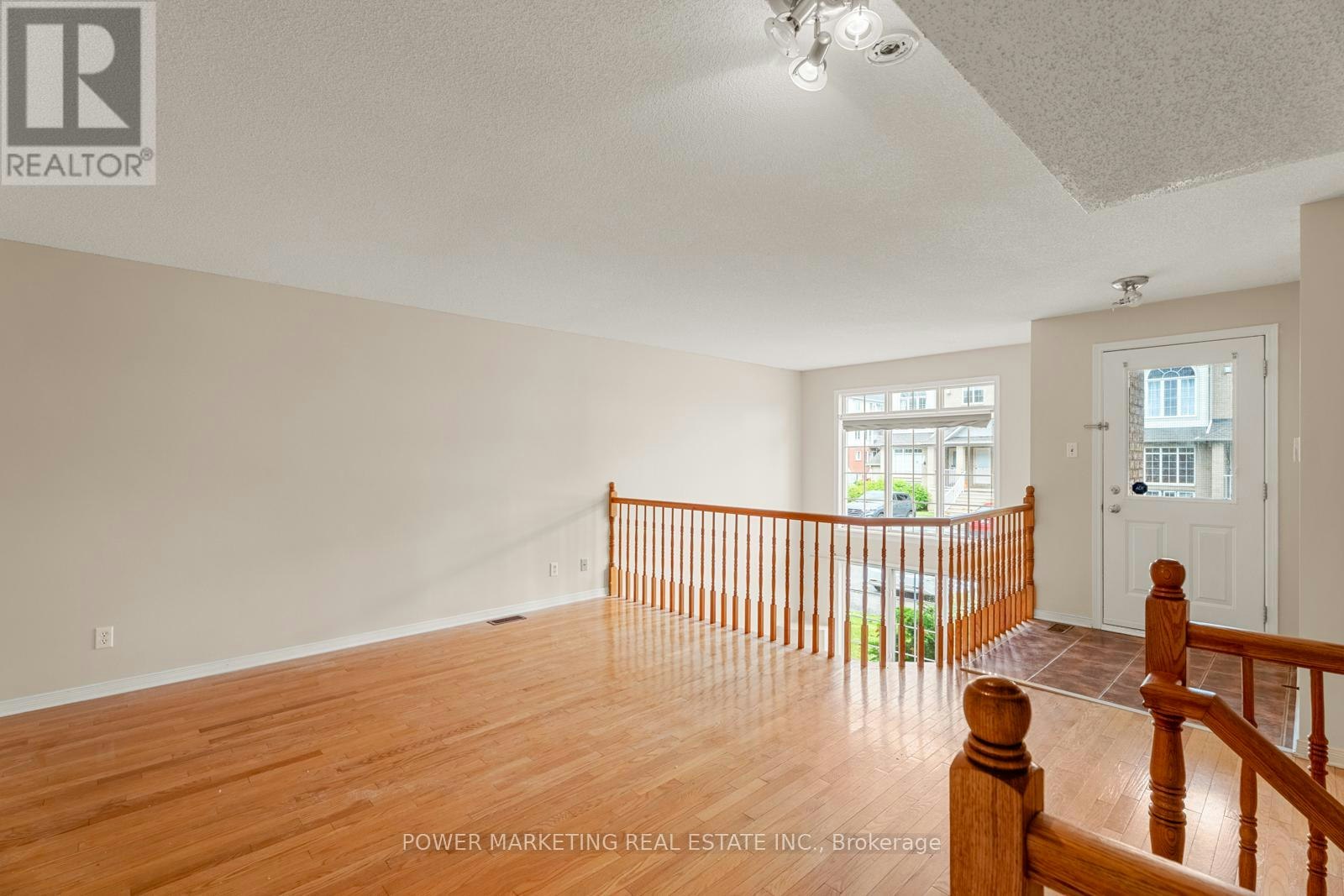 10-1701 Blohm Drive, Ottawa, ON, K1G 6N6 - 11