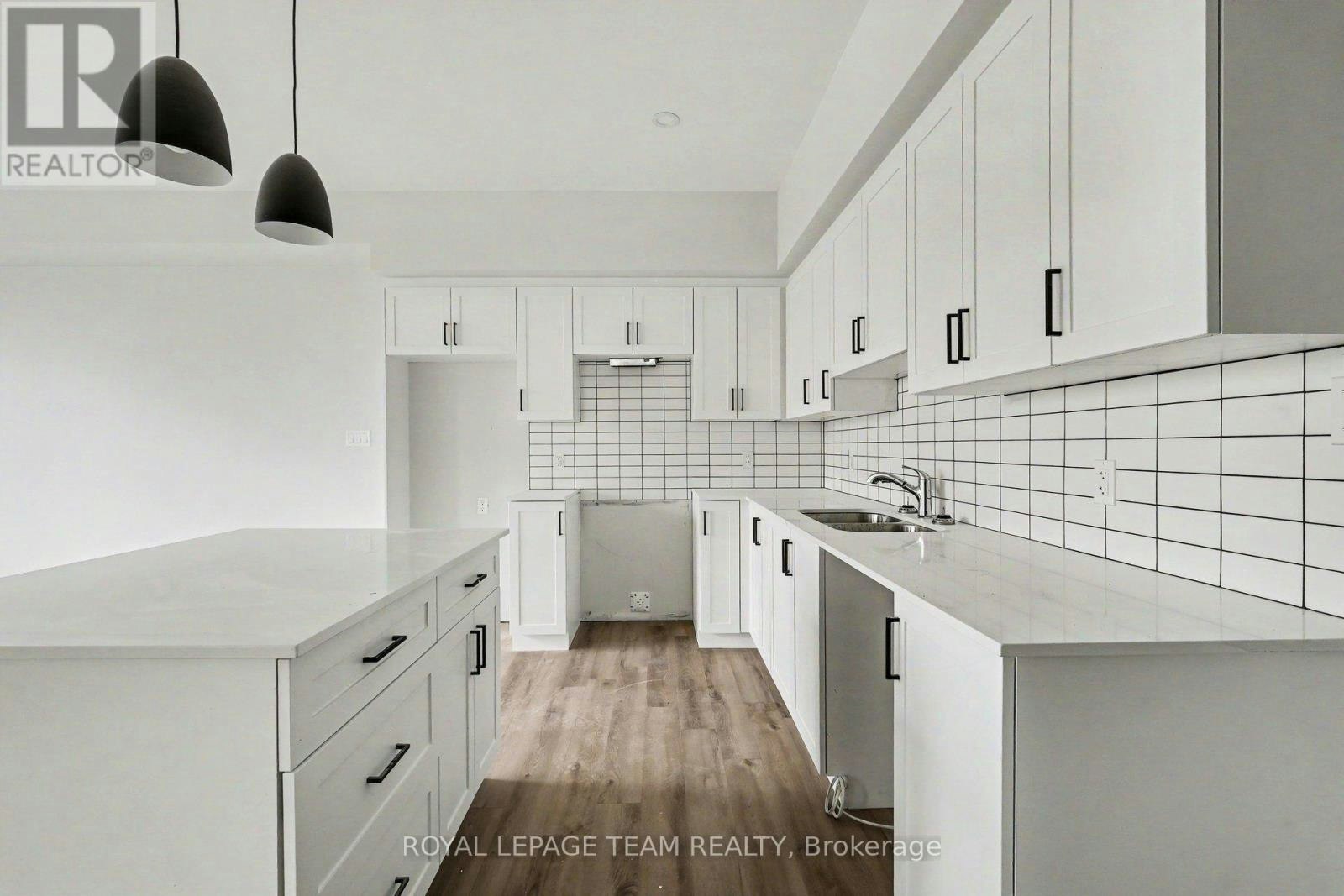 202-5876 19 County Rd Road, Kemptville, ON, K0G 1J0 - 12