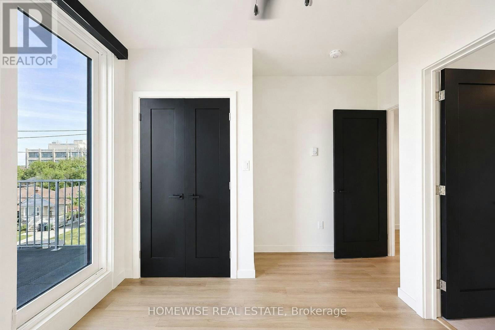 2-25 King High Avenue, Toronto, ON, M3H 3A8 - 17