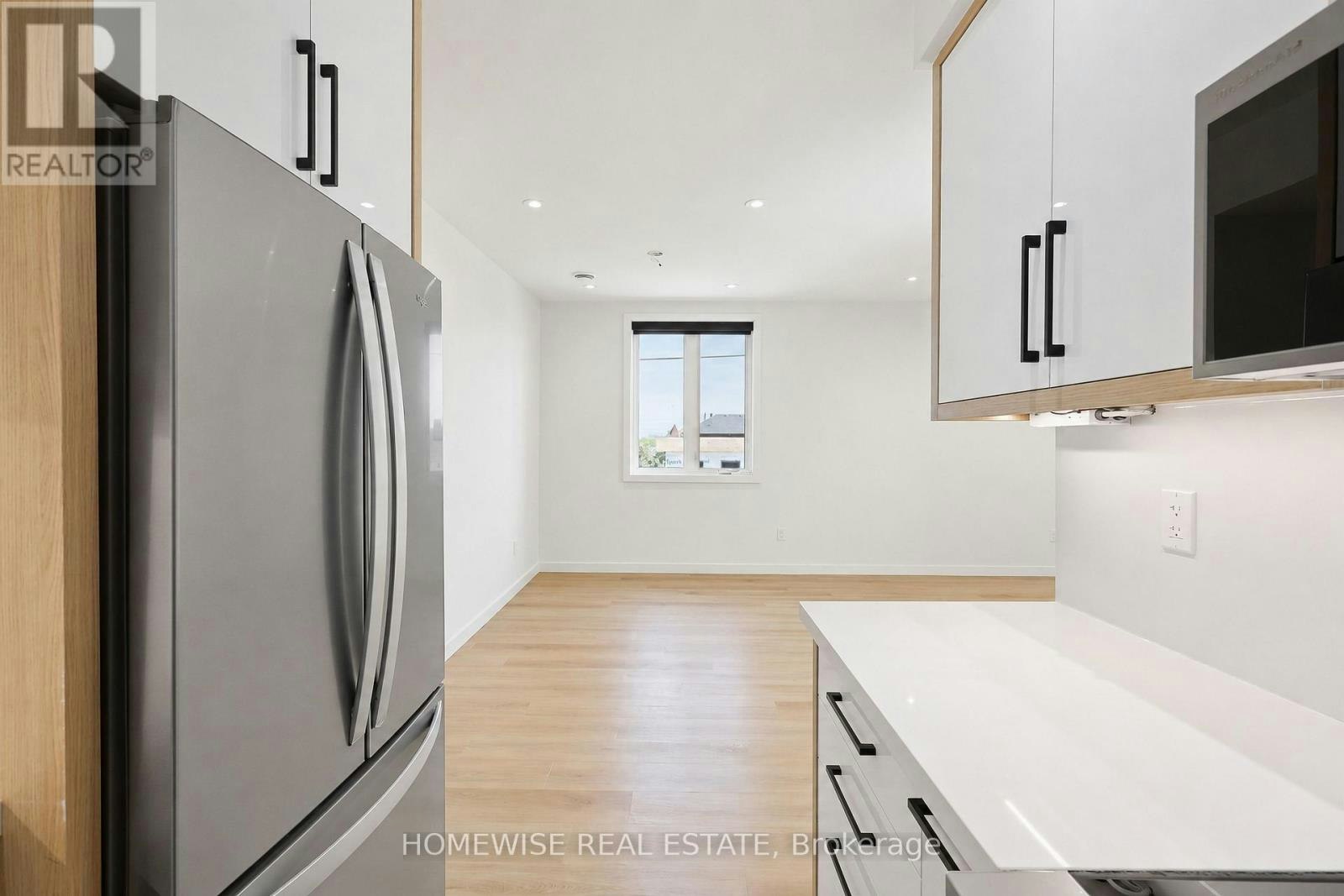 2-25 King High Avenue, Toronto, ON, M3H 3A8 - 11
