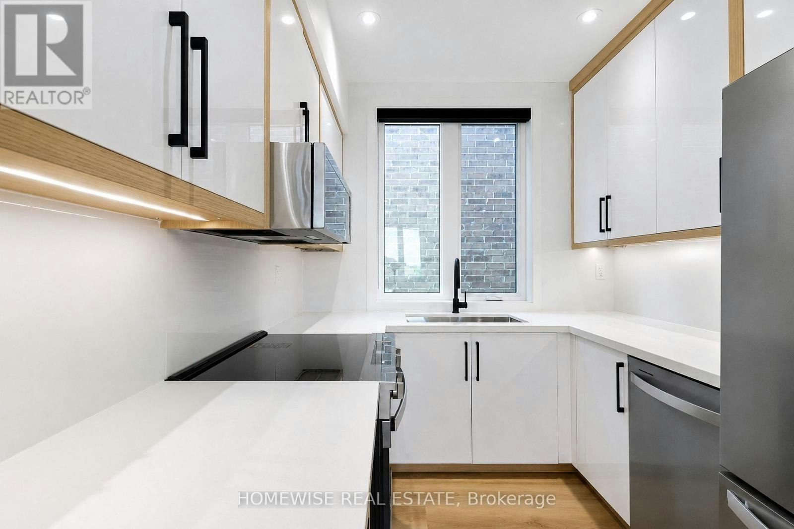 2-25 King High Avenue, Toronto, ON, M3H 3A8 - 9