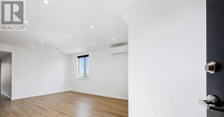 2-25 King High Avenue, Toronto, ON, M3H 3A8 - 2