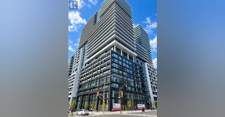 2105-70 Princess Street, Toronto, ON, M5A 0X6