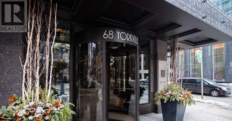 805-68 Yorkville Avenue, Toronto, ON, M5R 3V7