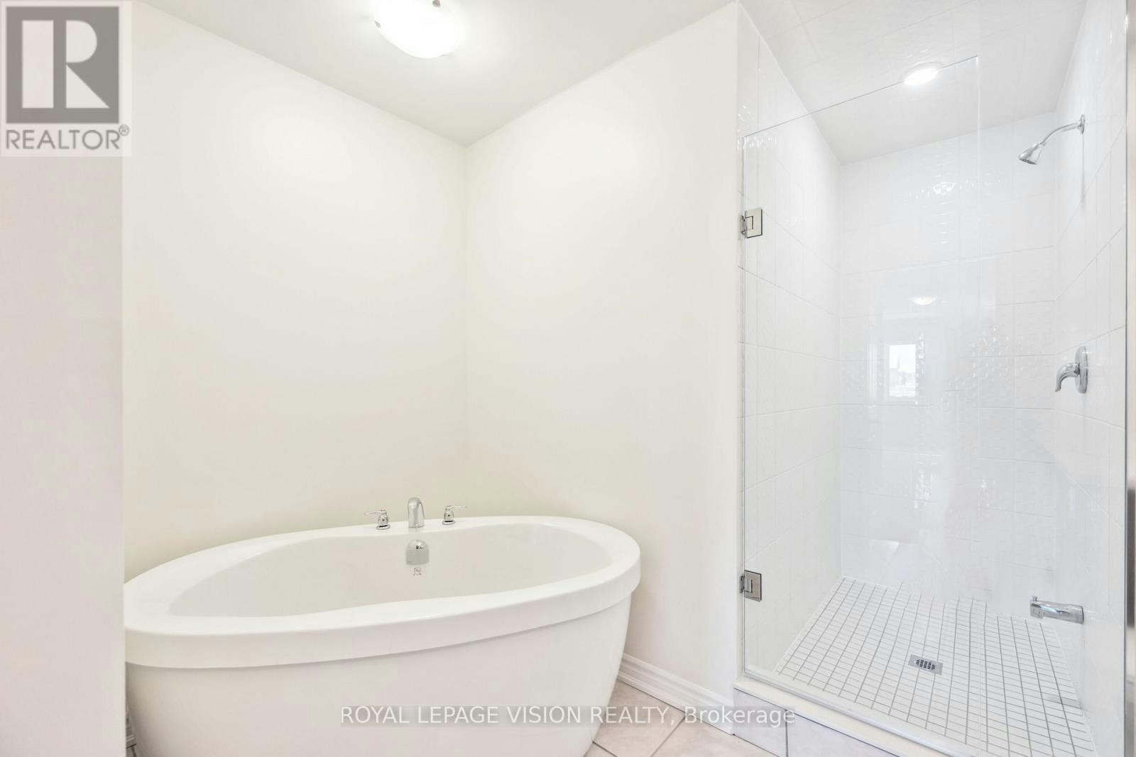 48 Mountainside Crescent, Whitby, ON, L1R 0P4 - 24