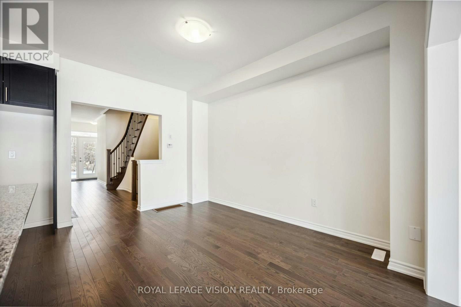 48 Mountainside Crescent, Whitby, ON, L1R 0P4 - 8