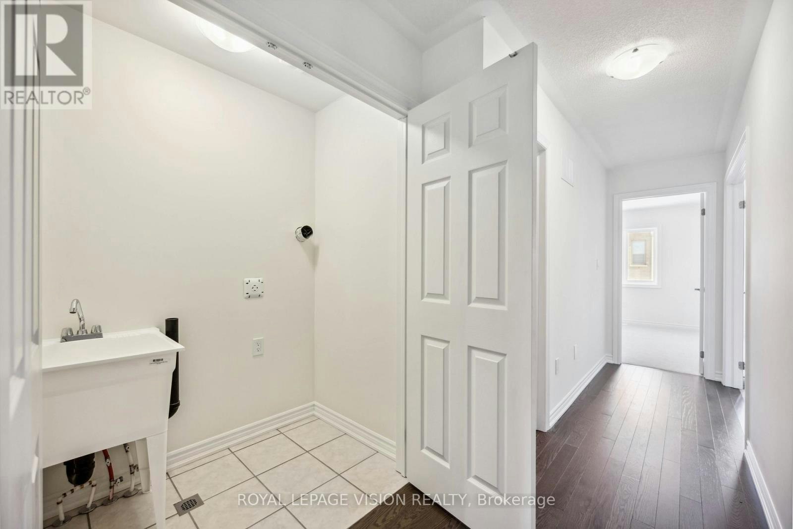 48 Mountainside Crescent, Whitby, ON, L1R 0P4 - 19
