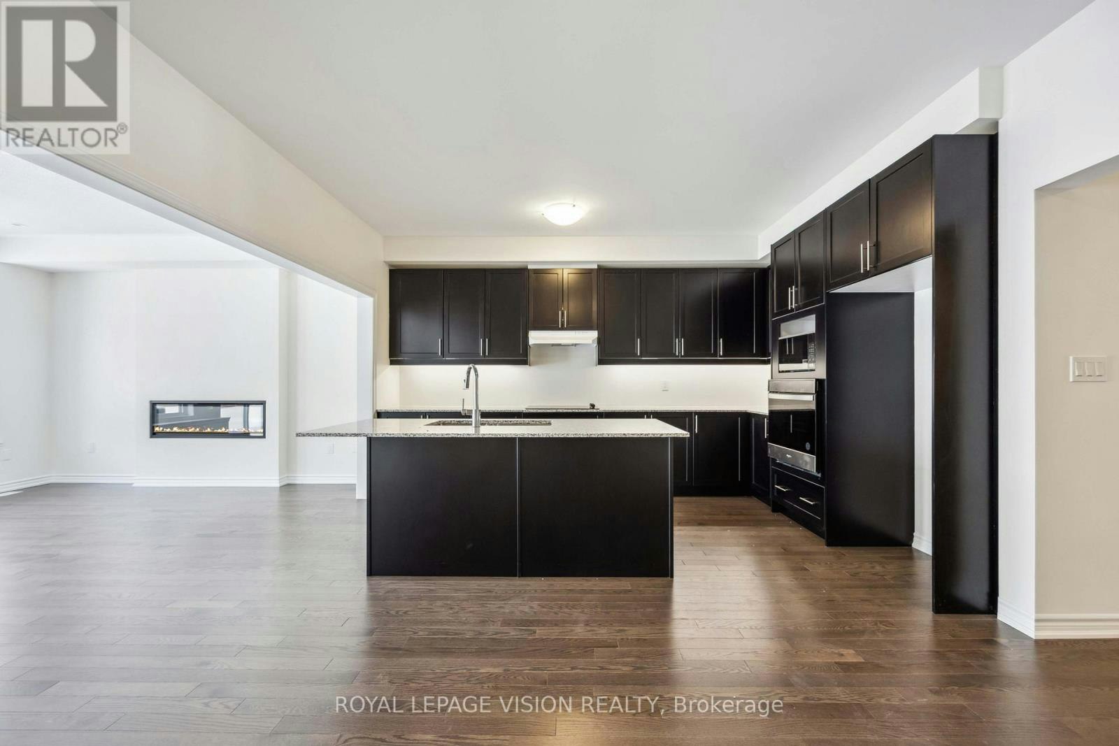 48 Mountainside Crescent, Whitby, ON, L1R 0P4 - 7