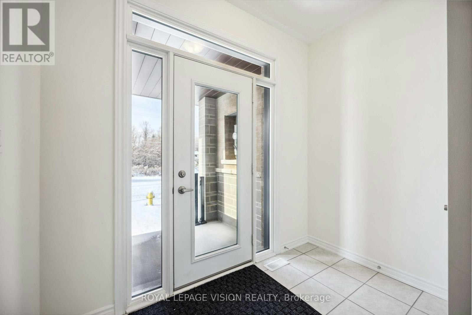 48 Mountainside Crescent, Whitby, ON, L1R 0P4 - 5