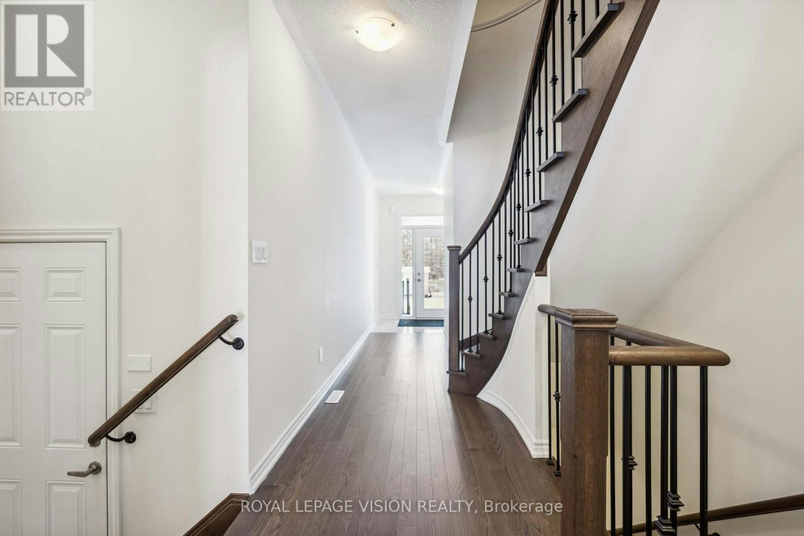 48 Mountainside Crescent, Whitby, ON, L1R 0P4 - 17