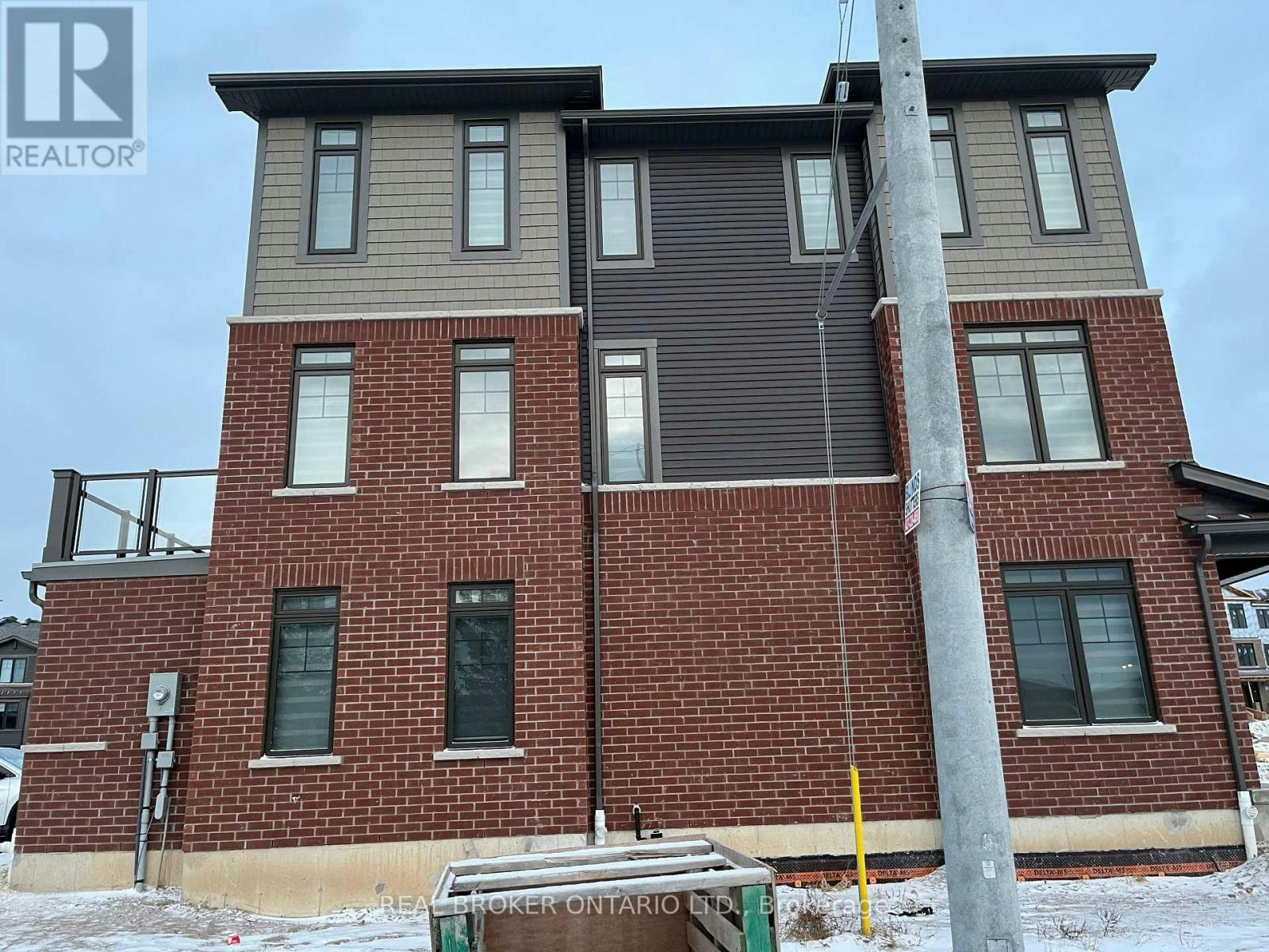 1-100 Hollywood Court, Cambridge, ON, N1R 0C5 - 3