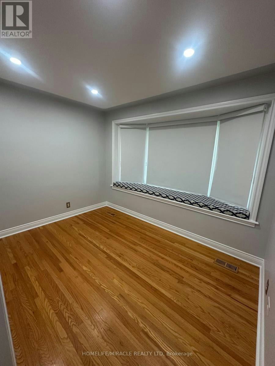 88 Maywood Road, Kitchener, ON, N2C 2A4 - 2