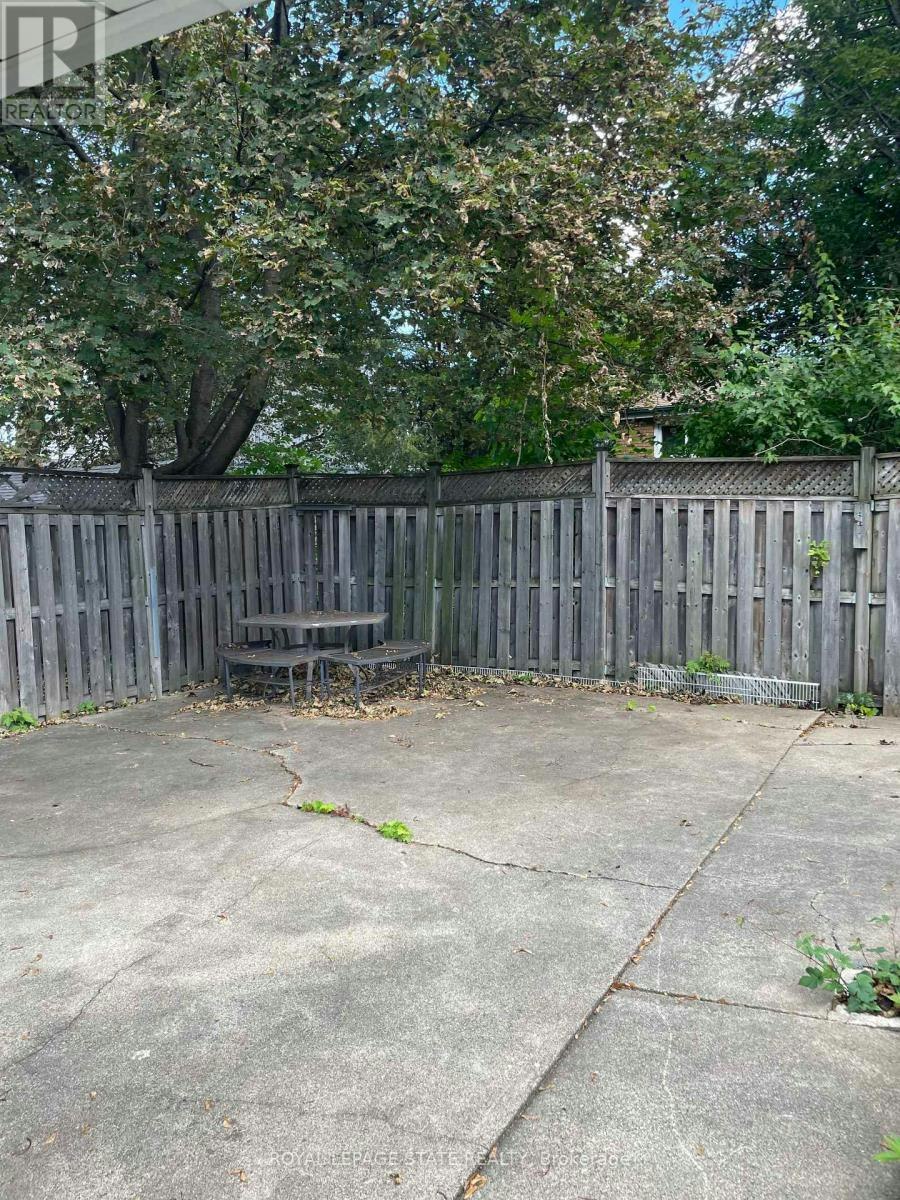 UPPER-225 14th Street EAST, Hamilton, ON, L9A 4B7 - 4