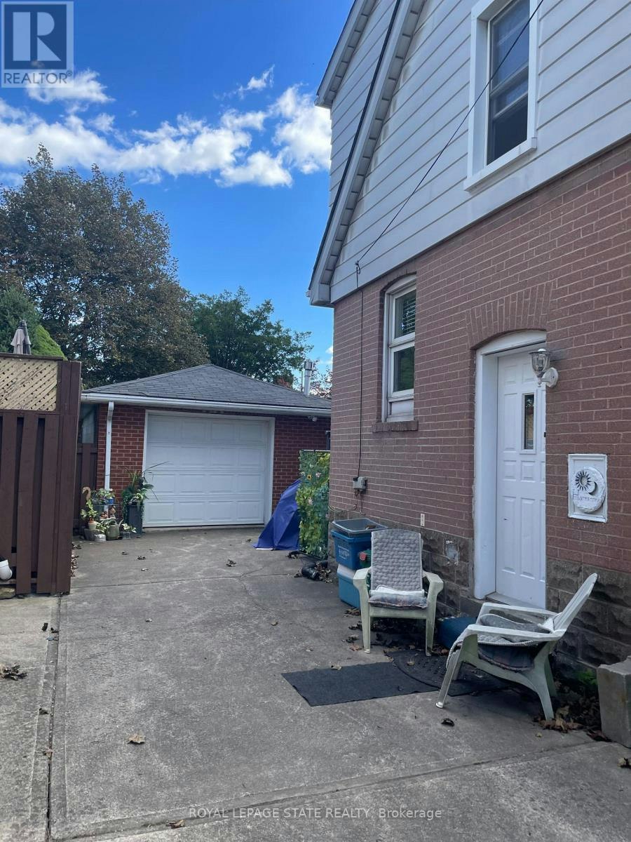 UPPER-225 14th Street EAST, Hamilton, ON, L9A 4B7 - 3