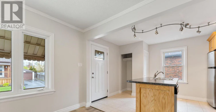 MAIN FLOOR-65 11th Street EAST, Hamilton, ON, L9A 3T3 - 4