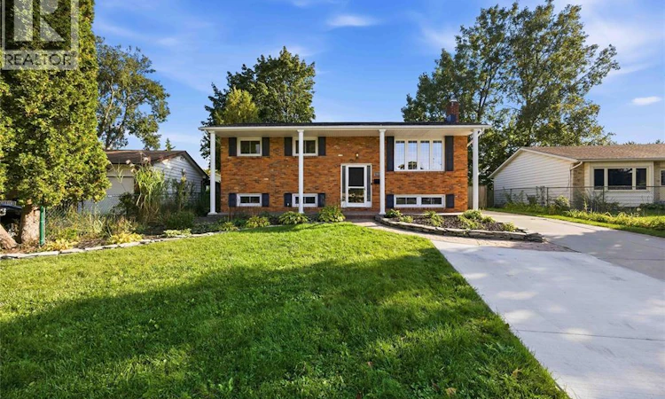 409 Huxley Avenue