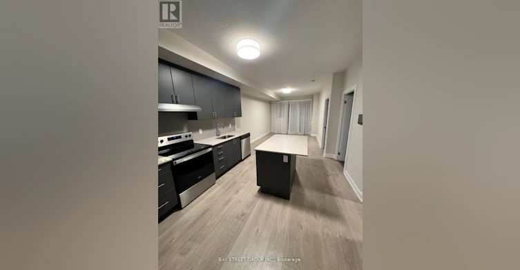315-3200 William Coltson Avenue, Oakville, ON, L6H 7W6 - 4