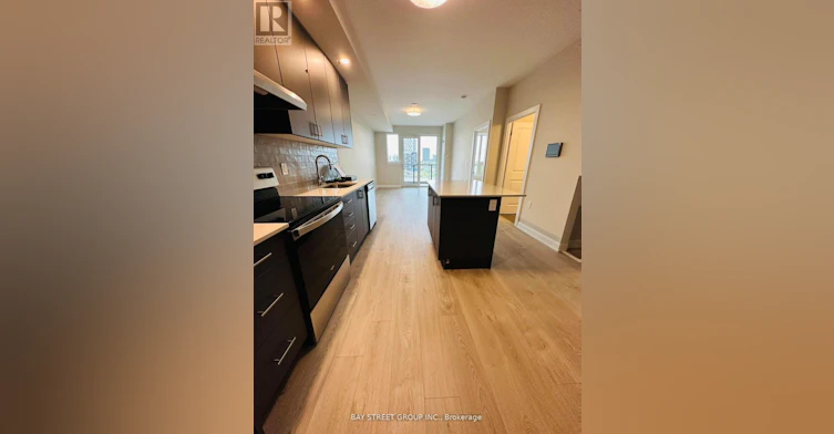 315-3200 William Coltson Avenue, Oakville, ON, L6H 7W6 - 3