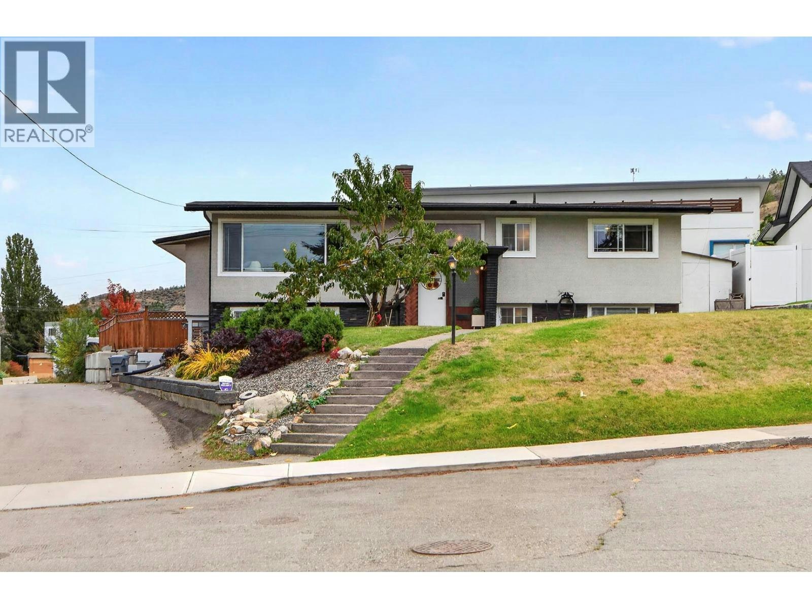 1515 Robinson Crescent, Kamloops, BC, V2C 3J2