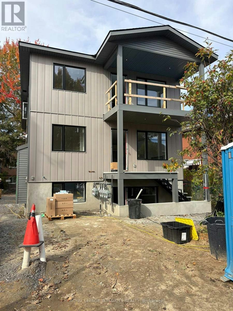 E-1171 Emperor Avenue, Ottawa, ON, K1Z 8C3