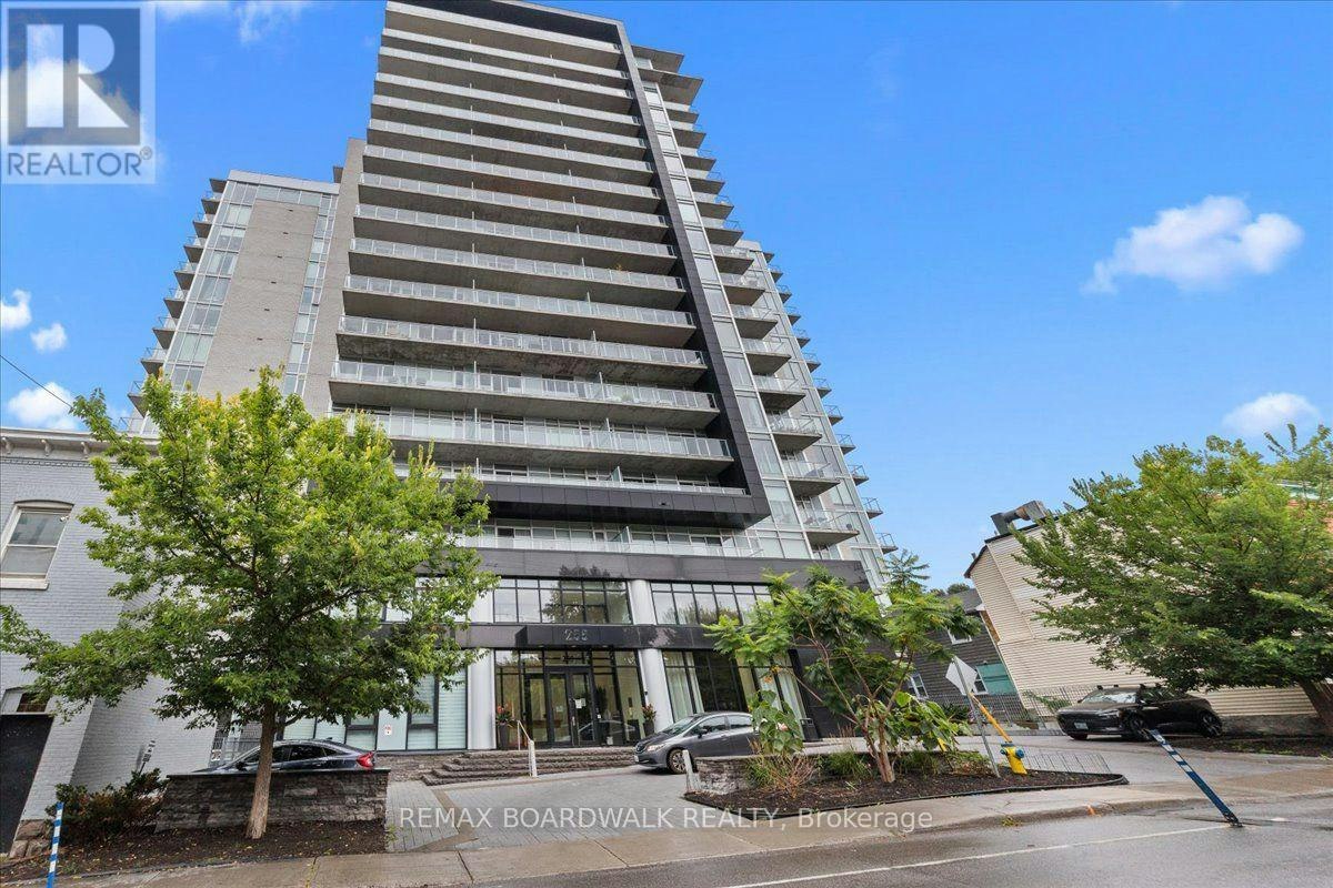 112-255 Bay Street E, Ottawa, ON, K1R 0C5 - 2