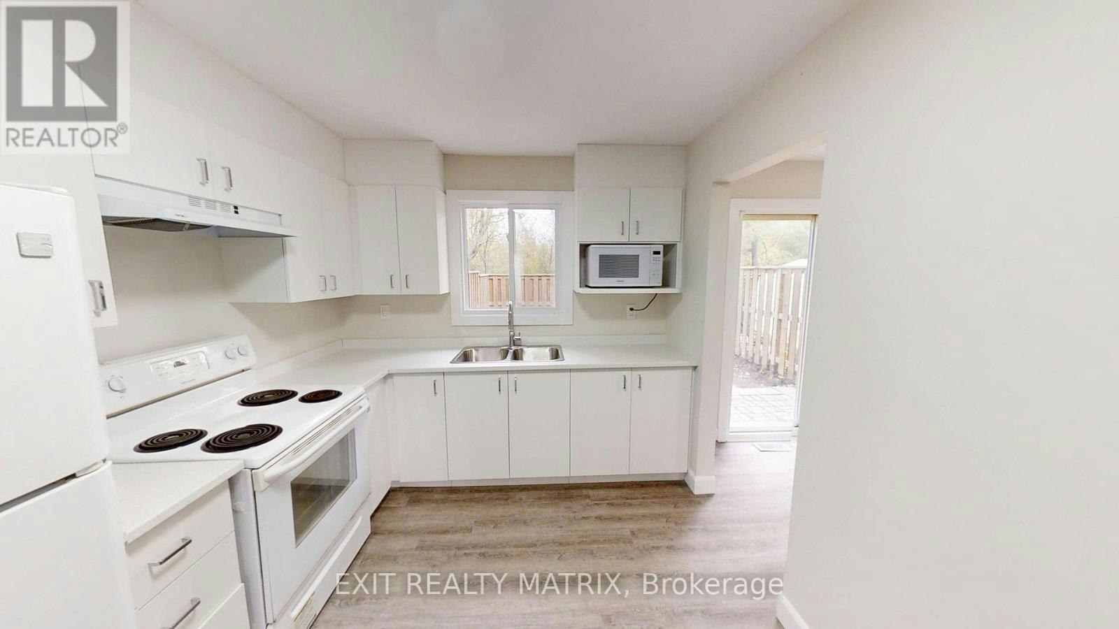3217 Bannon Way, Ottawa, ON, K1T 1T2 - 6
